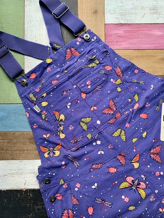 Duluth Trading Co Pants - NWT Duluth Medium Heirloom Gardening Convertible Overalls Indigo Backyard Bugs
